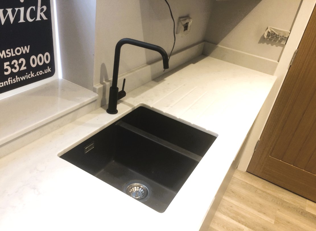 NewBuildKitchenUnitsBlack